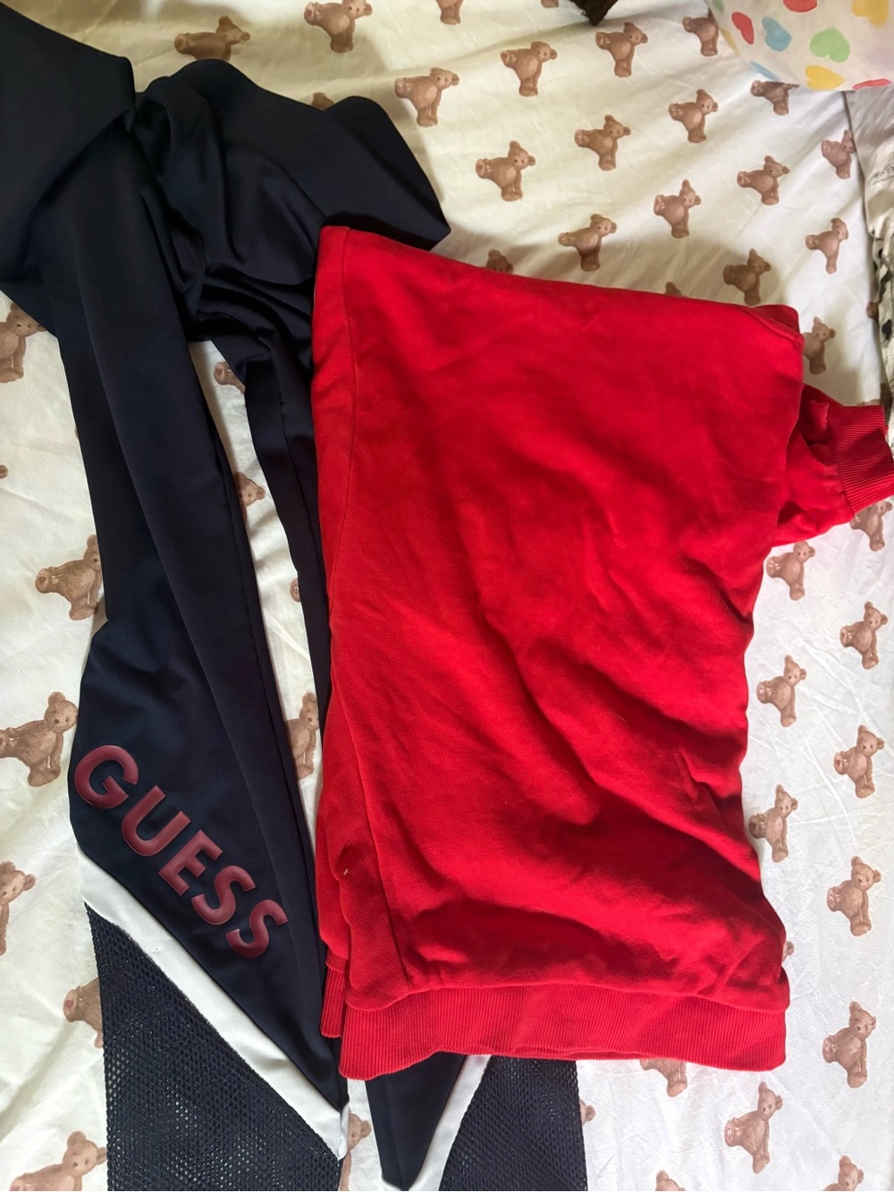 GUESS Blue  Logo Leggings with Red Crew Sweatshirt
